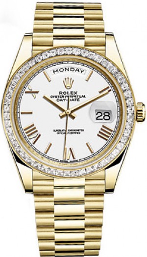 Rolex Day-Date 40 Orologio d'oro con quadrante bianco a numeri romani 228398TBR