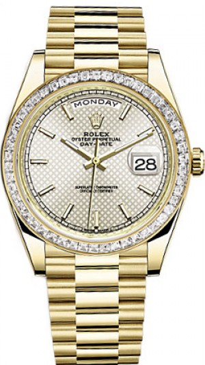 Rolex Day-Date 40 Silver Dial Orologio d'oro da uomo 228398TBR