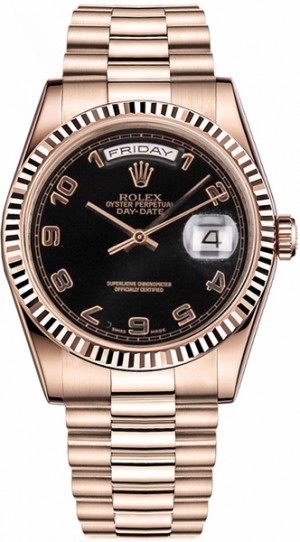 Rolex Day-Date 36 Orologio d'oro con lunetta scanalata 118235