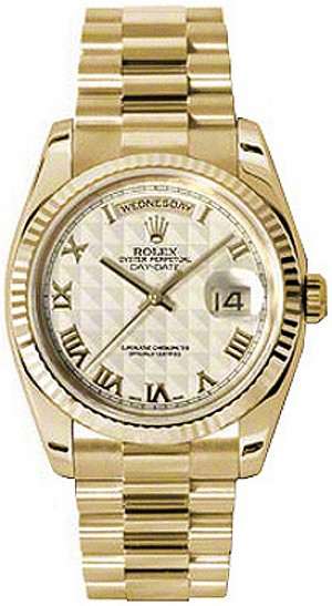 Rolex Day-Date 36 Quadrante avorio Orologio d'oro con lunetta scanalata 118238